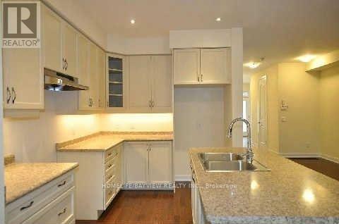 97 Dariole Drive, Richmond Hill, Ontario  L4E 0Z4 - Photo 3 - N12478563