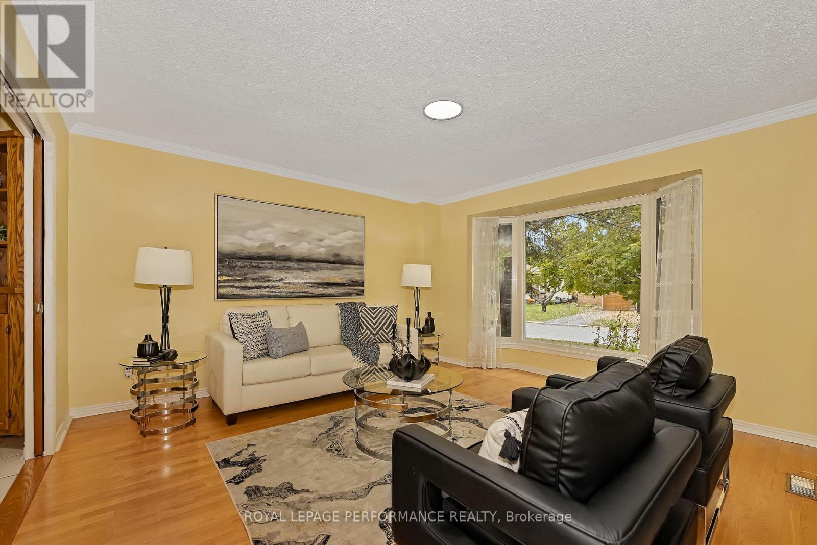 46 Otten Drive, Ottawa, Ontario  K2J 1J2 - Photo 5 - X12504256