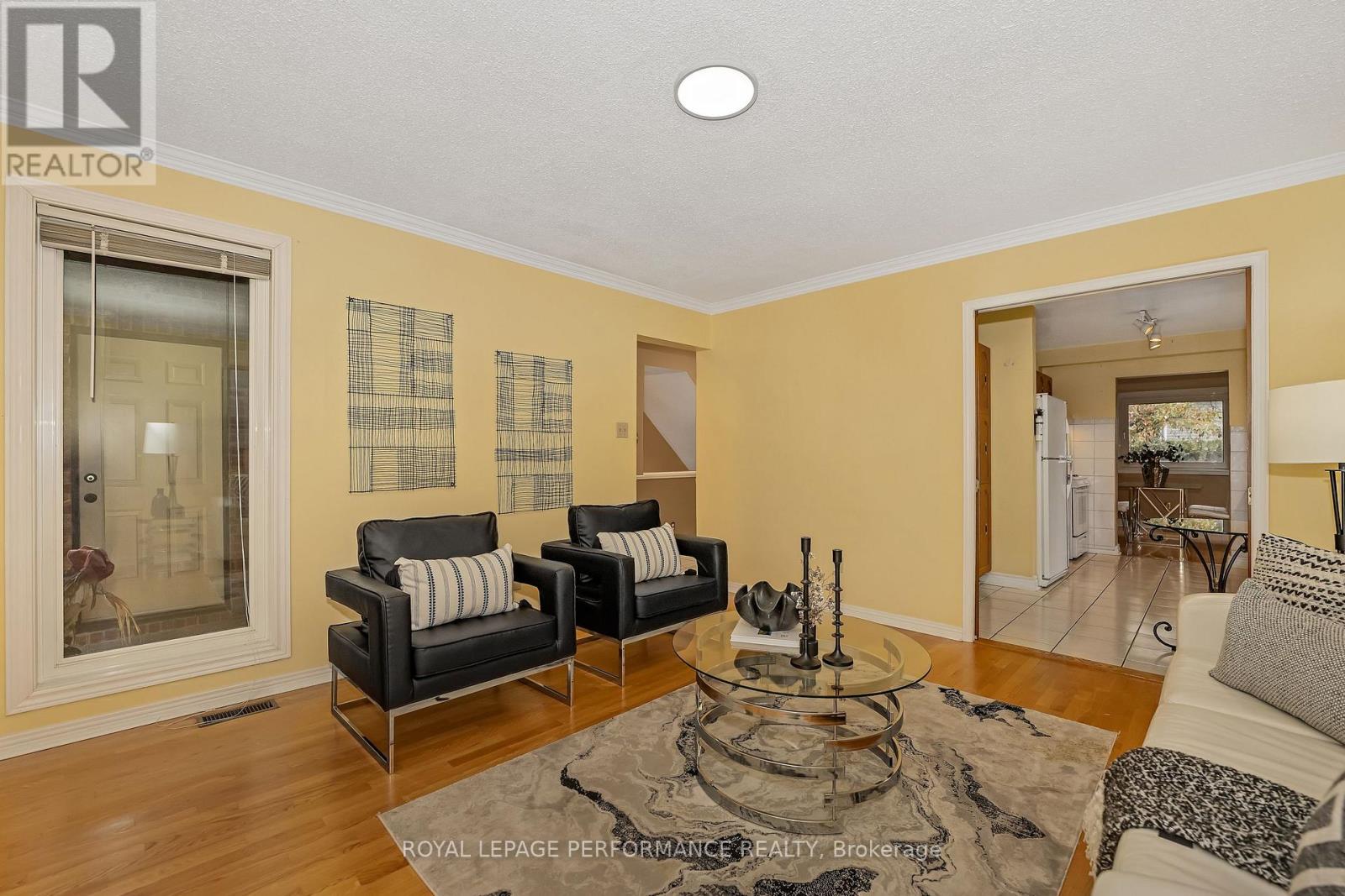 46 Otten Drive, Ottawa, Ontario  K2J 1J2 - Photo 6 - X12504256