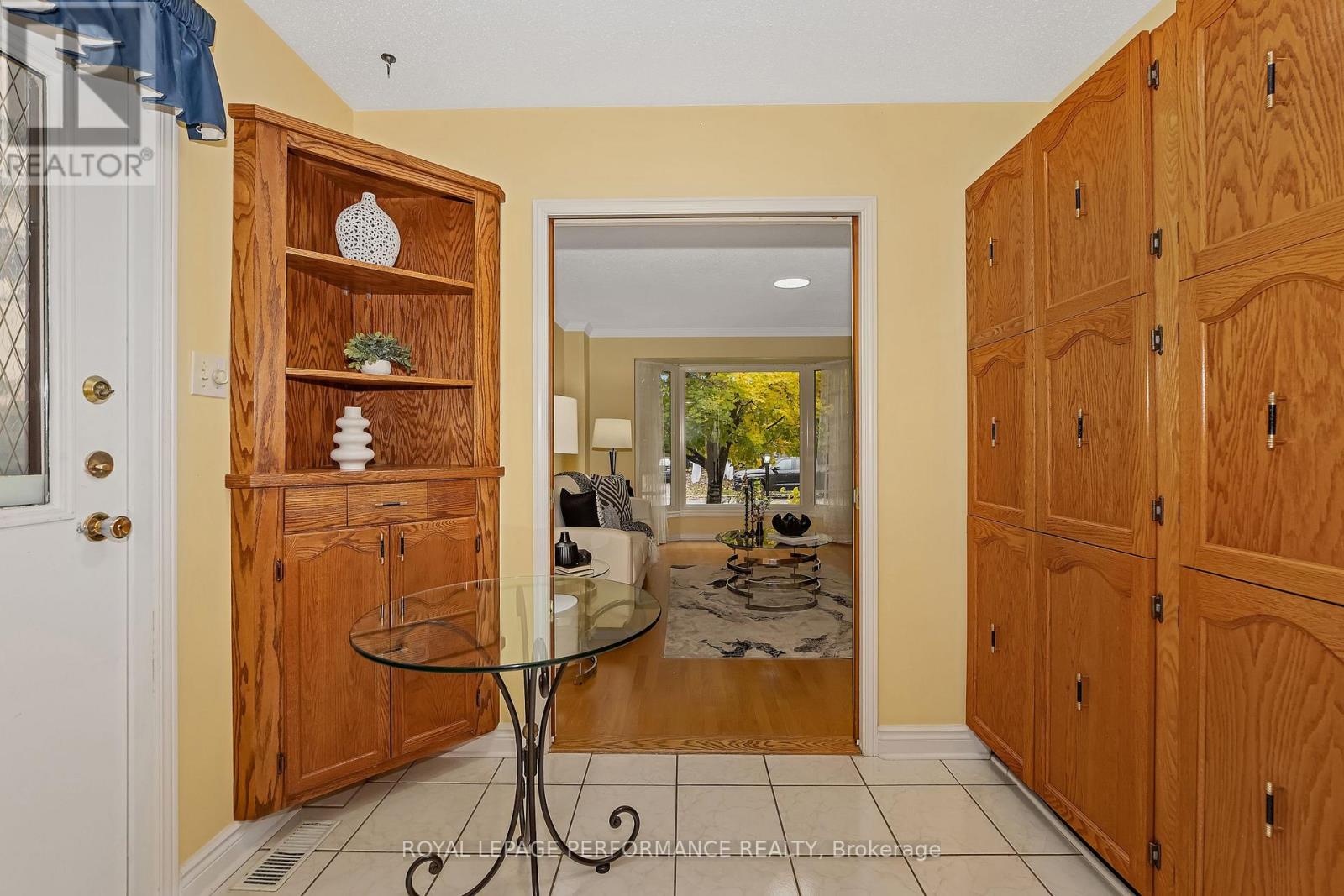 46 Otten Drive, Ottawa, Ontario  K2J 1J2 - Photo 7 - X12504256