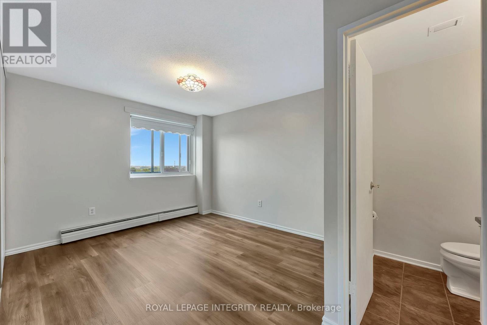 504 - 20 Chesterton Drive, Ottawa, Ontario  K2E 6Z7 - Photo 17 - X12504270