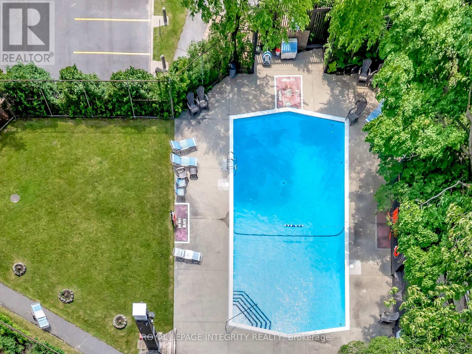 504 - 20 Chesterton Drive, Ottawa, Ontario  K2E 6Z7 - Photo 31 - X12504270