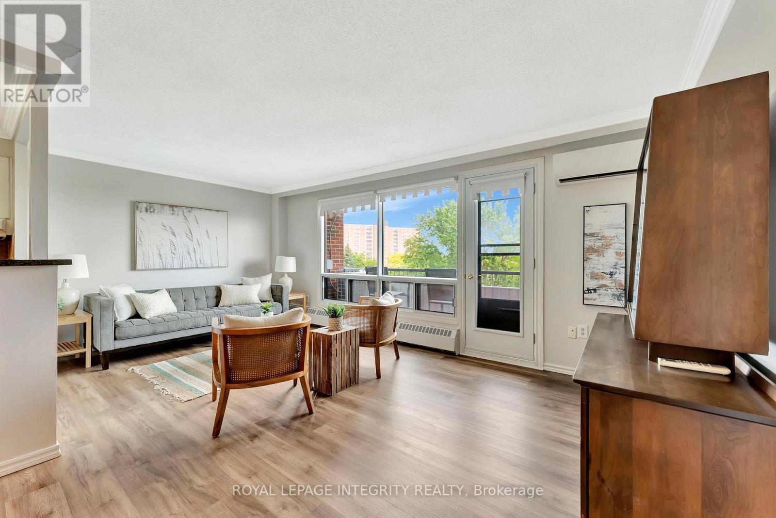 504 - 20 Chesterton Drive, Ottawa, Ontario  K2E 6Z7 - Photo 5 - X12504270