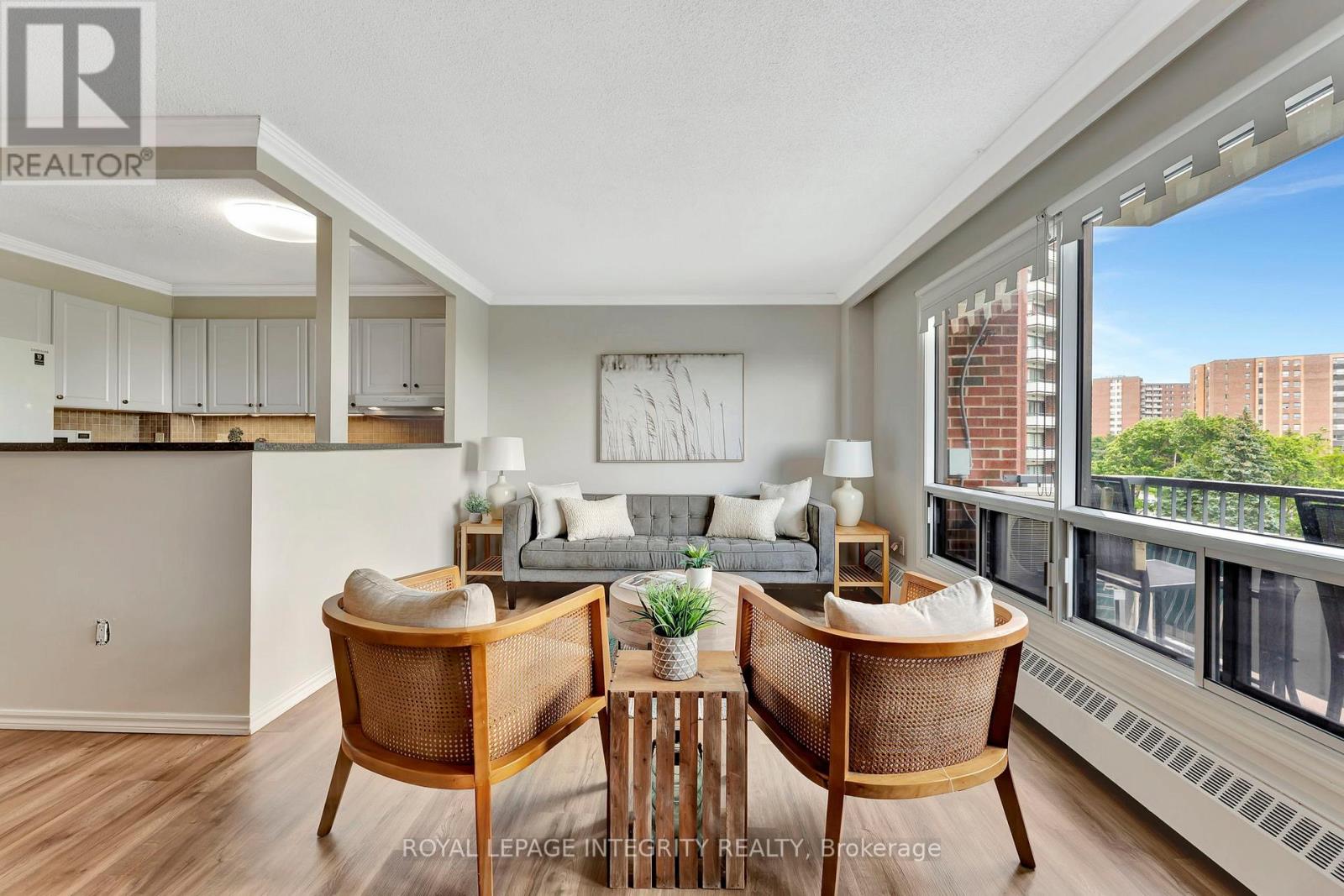 504 - 20 Chesterton Drive, Ottawa, Ontario  K2E 6Z7 - Photo 6 - X12504270