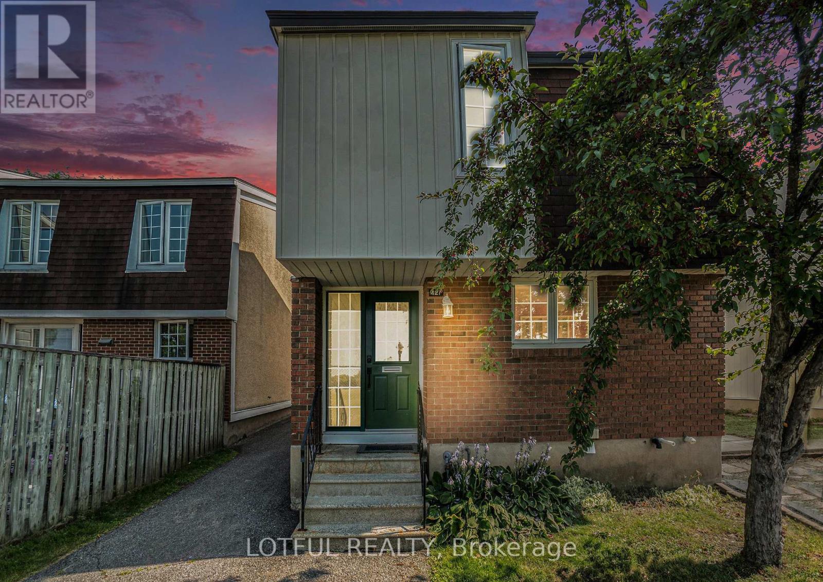 427 KINTYRE PRIVATE, Ottawa, Ontario