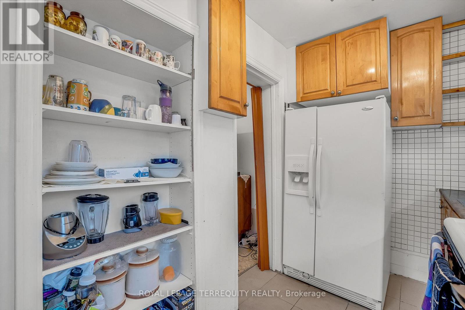 59 Abbott Avenue, Toronto, Ontario  M6P 1H3 - Photo 19 - W12476161