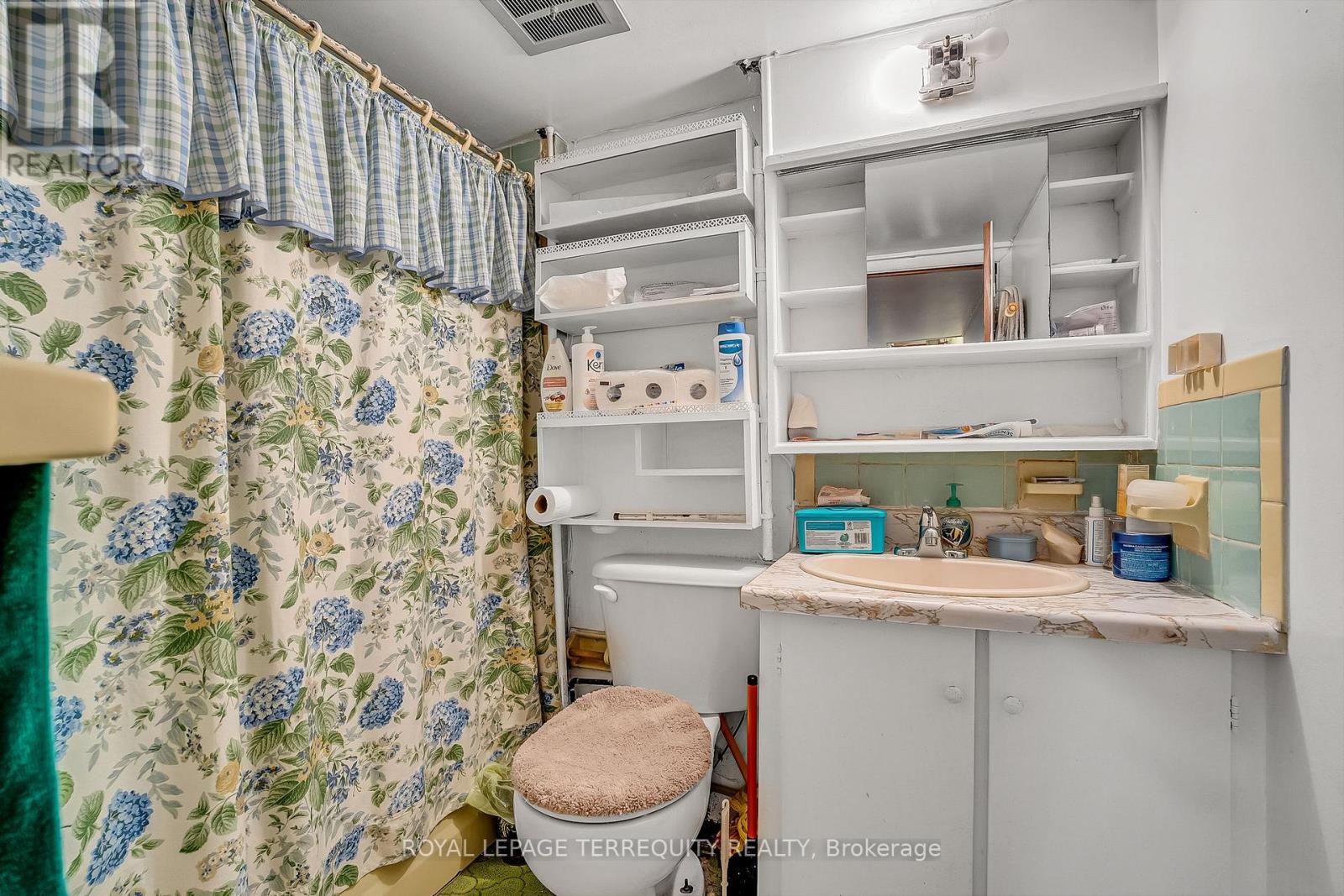 59 Abbott Avenue, Toronto, Ontario  M6P 1H3 - Photo 29 - W12476161