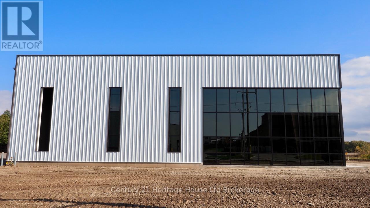 462 Griffin Way, Woodstock, Ontario N4T 0N2 - Photo 2 - X12504306