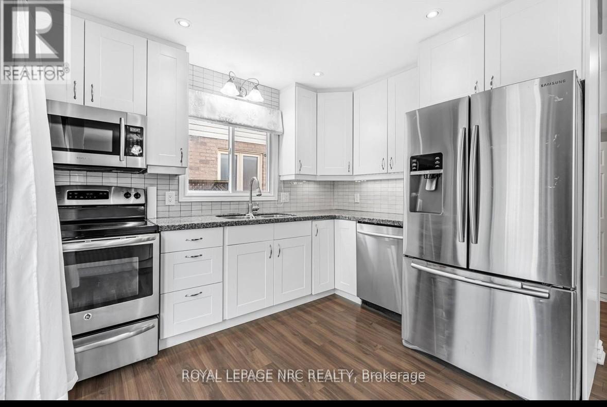 41 Huntington Lane, St. Catharines, Ontario  L2S 3R5 - Photo 3 - X12504310