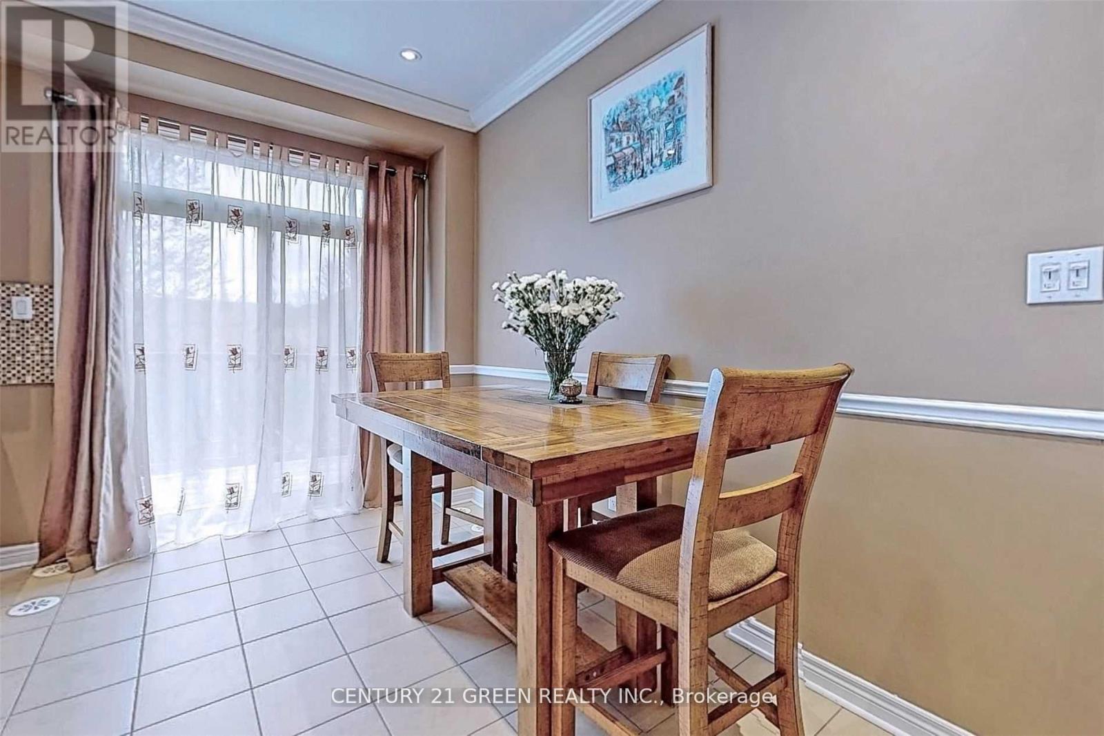 21 Cedar Lake Crescent, Brampton, Ontario  L6Y 0P9 - Photo 10 - W12504102