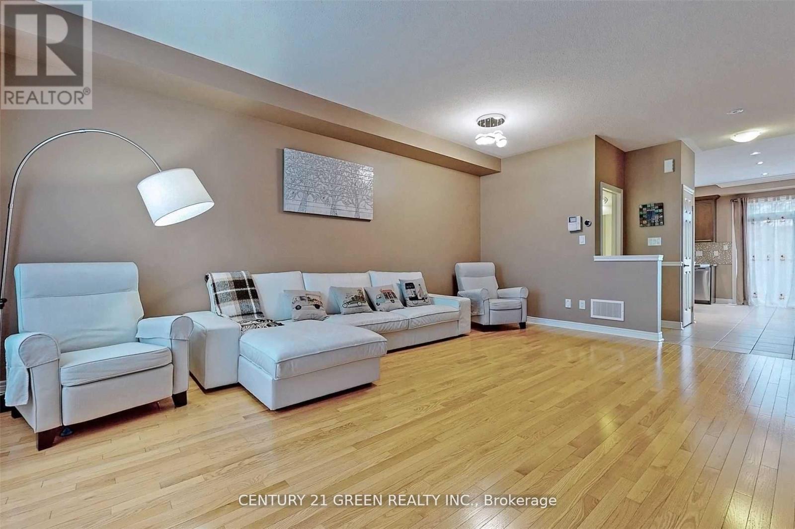 21 Cedar Lake Crescent, Brampton, Ontario  L6Y 0P9 - Photo 13 - W12504102