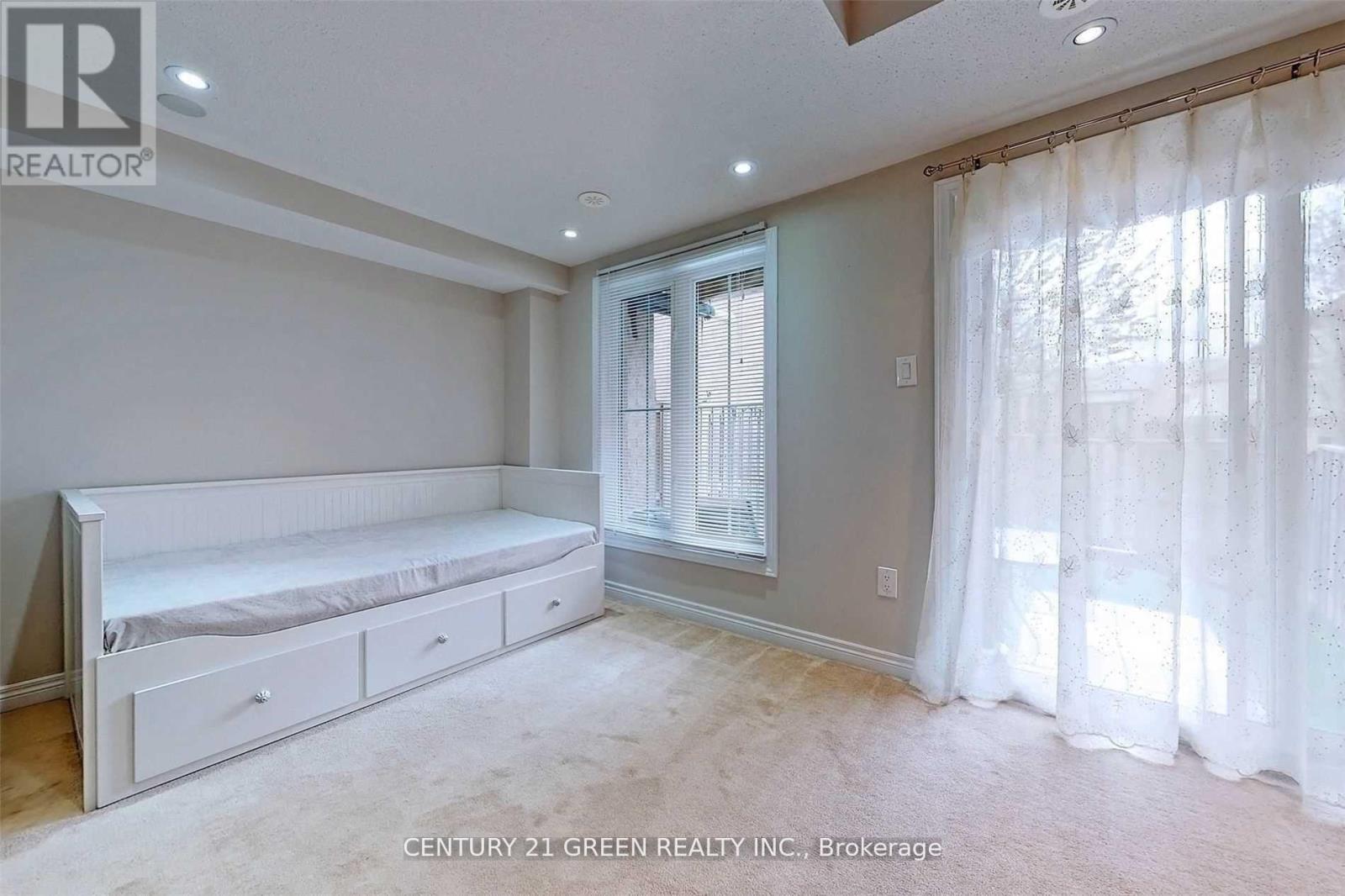 21 Cedar Lake Crescent, Brampton, Ontario  L6Y 0P9 - Photo 29 - W12504102