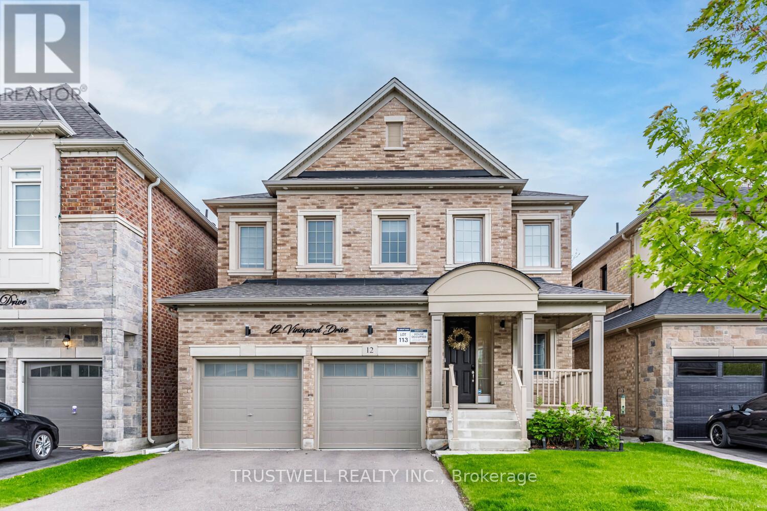 12 Vineyard Drive, Brampton, Ontario  L6Y 2A5 - Photo 1 - W12504118