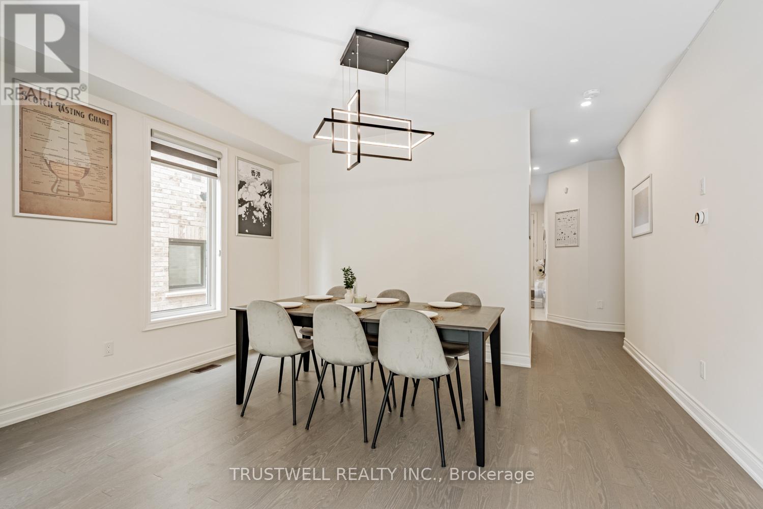 12 Vineyard Drive, Brampton, Ontario  L6Y 2A5 - Photo 10 - W12504118