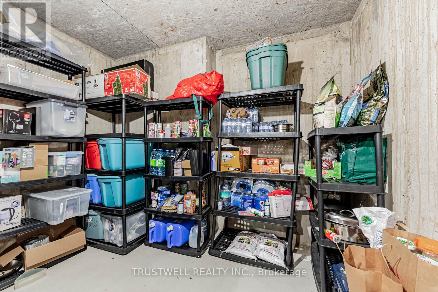 12 Vineyard Drive, Brampton, Ontario  L6Y 2A5 - Photo 34 - W12504118