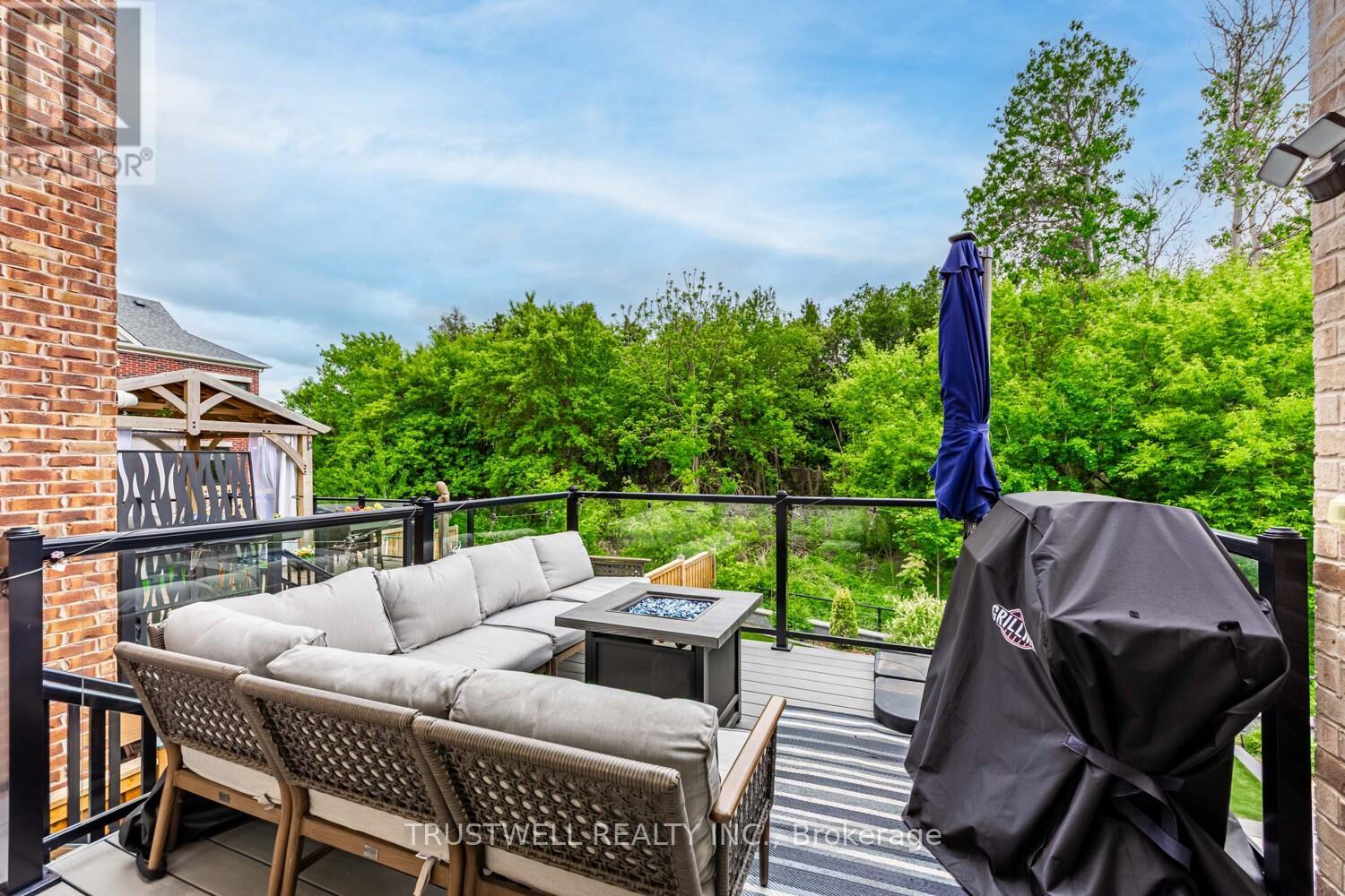 12 Vineyard Drive, Brampton, Ontario  L6Y 2A5 - Photo 38 - W12504118