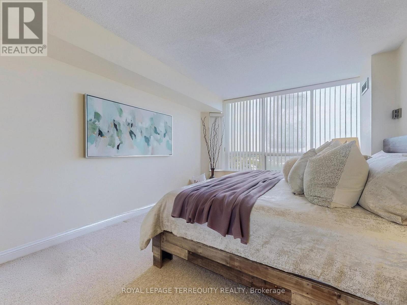 1709 - 24 Hanover Road, Brampton, Ontario  L6S 5K8 - Photo 23 - W12504122