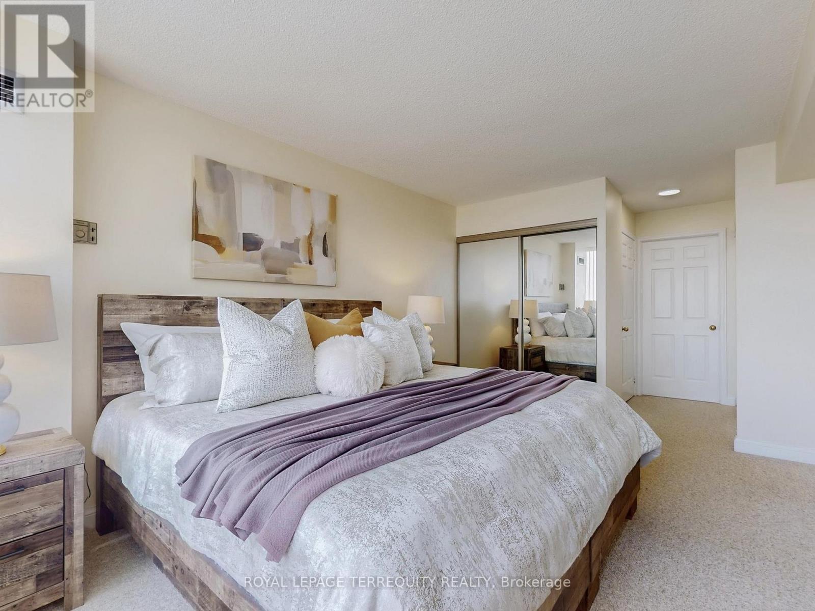 1709 - 24 Hanover Road, Brampton, Ontario  L6S 5K8 - Photo 24 - W12504122