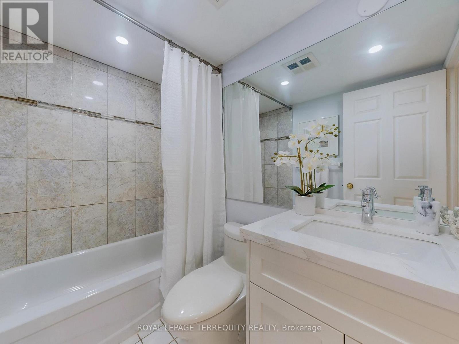 1709 - 24 Hanover Road, Brampton, Ontario  L6S 5K8 - Photo 30 - W12504122