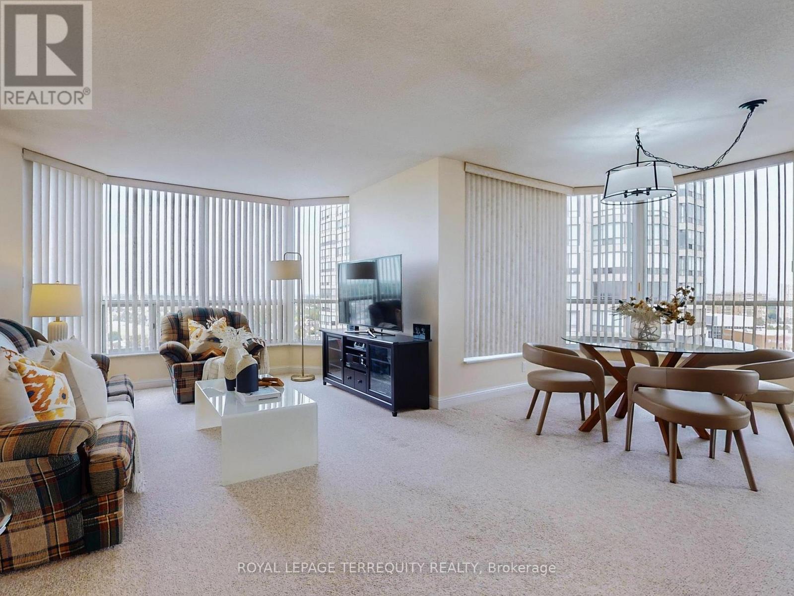 1709 - 24 Hanover Road, Brampton, Ontario  L6S 5K8 - Photo 5 - W12504122