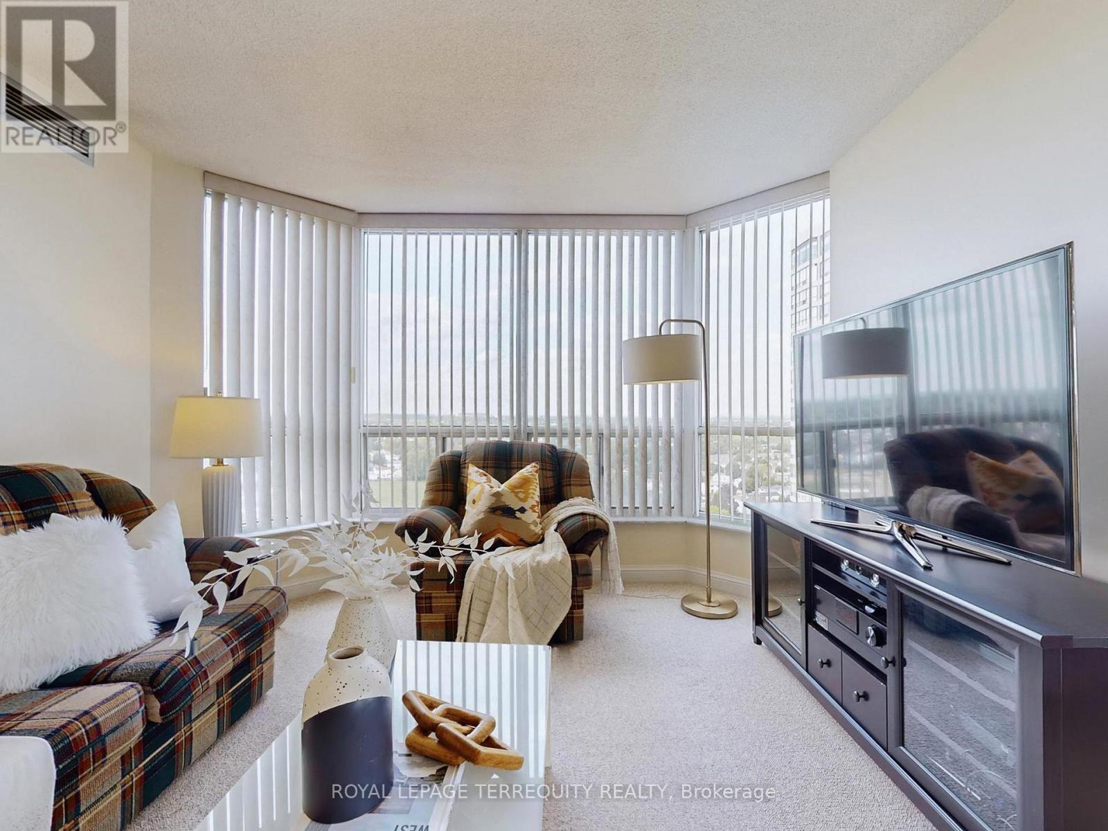 1709 - 24 Hanover Road, Brampton, Ontario  L6S 5K8 - Photo 7 - W12504122