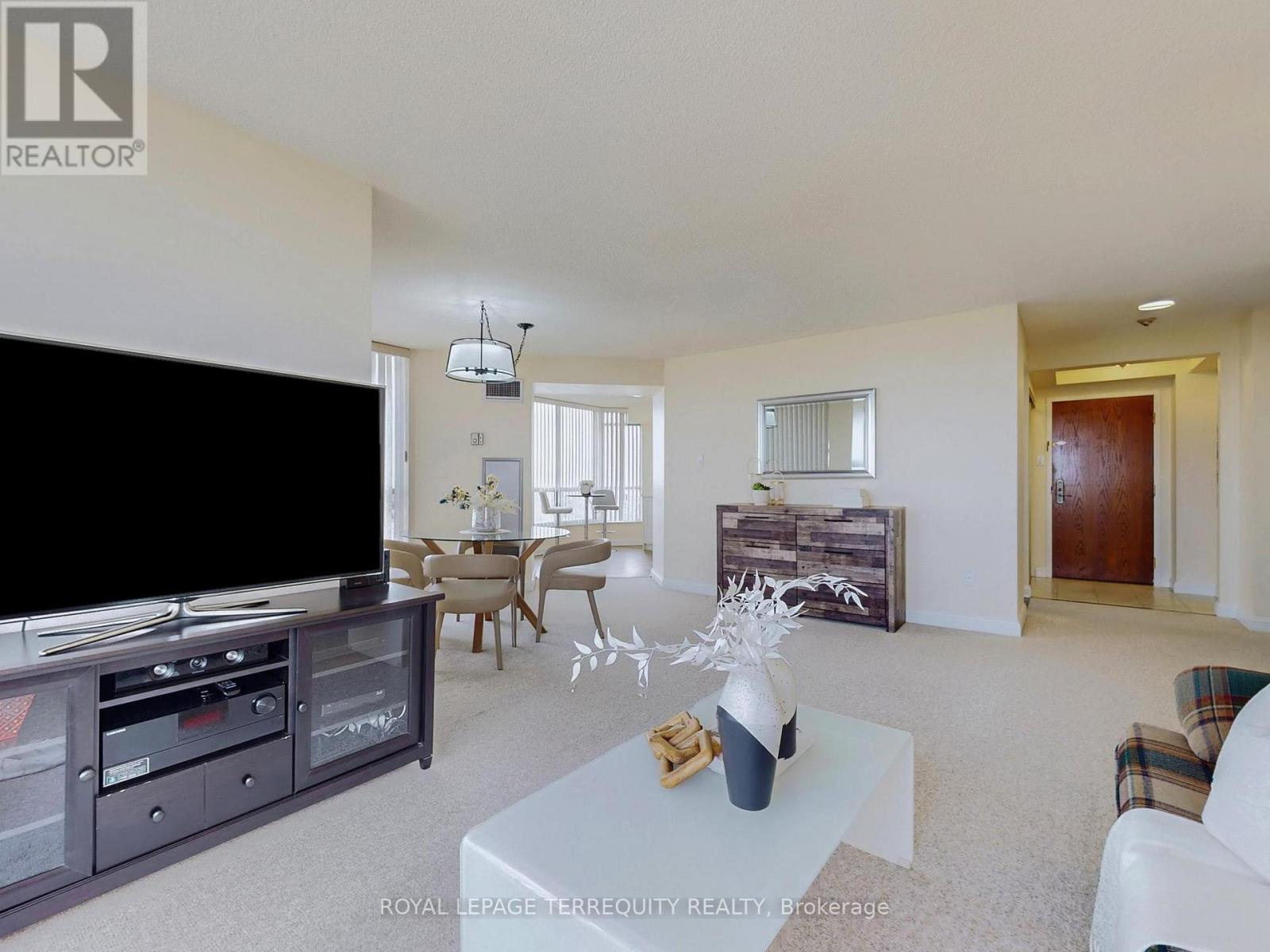 1709 - 24 Hanover Road, Brampton, Ontario  L6S 5K8 - Photo 9 - W12504122