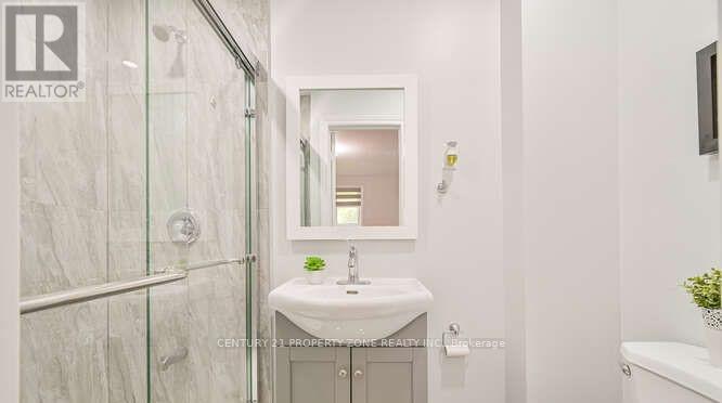 68 Avondale Boulevard, Brampton, Ontario  L6T 1H4 - Photo 19 - W12504164