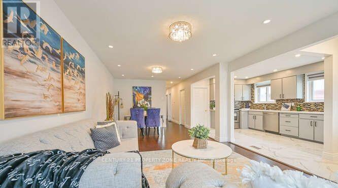 68 Avondale Boulevard, Brampton, Ontario  L6T 1H4 - Photo 8 - W12504164