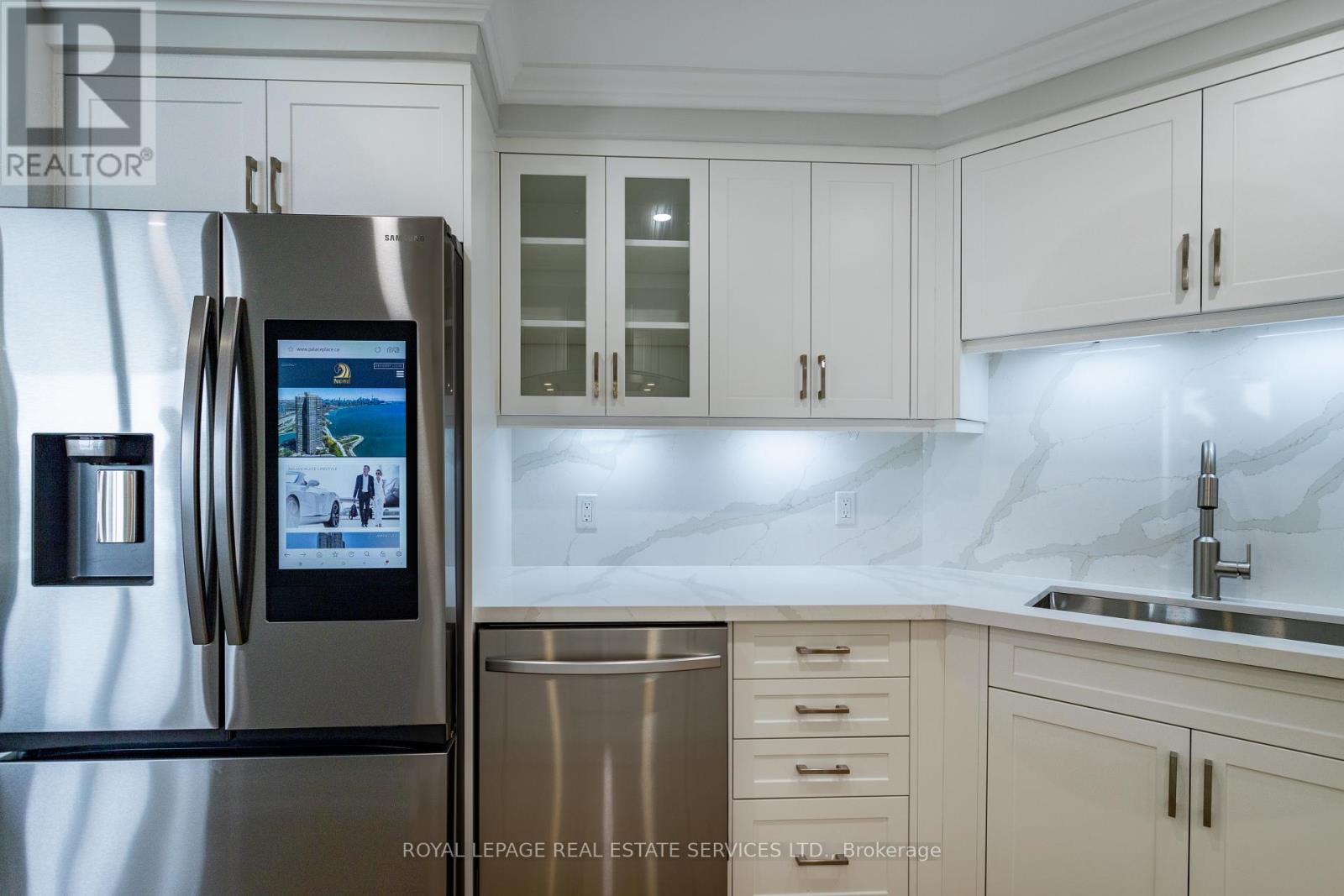 3608 - 1 Palace Pier Court, Toronto, Ontario  M8V 3W9 - Photo 13 - W12504166