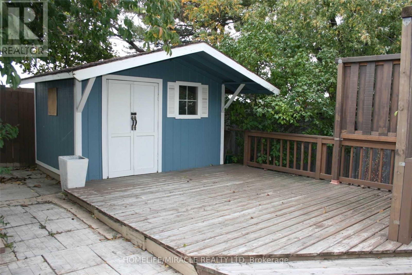 2500 Cobbinshaw Circle, Mississauga, Ontario  L5N 2G3 - Photo 20 - W12504170