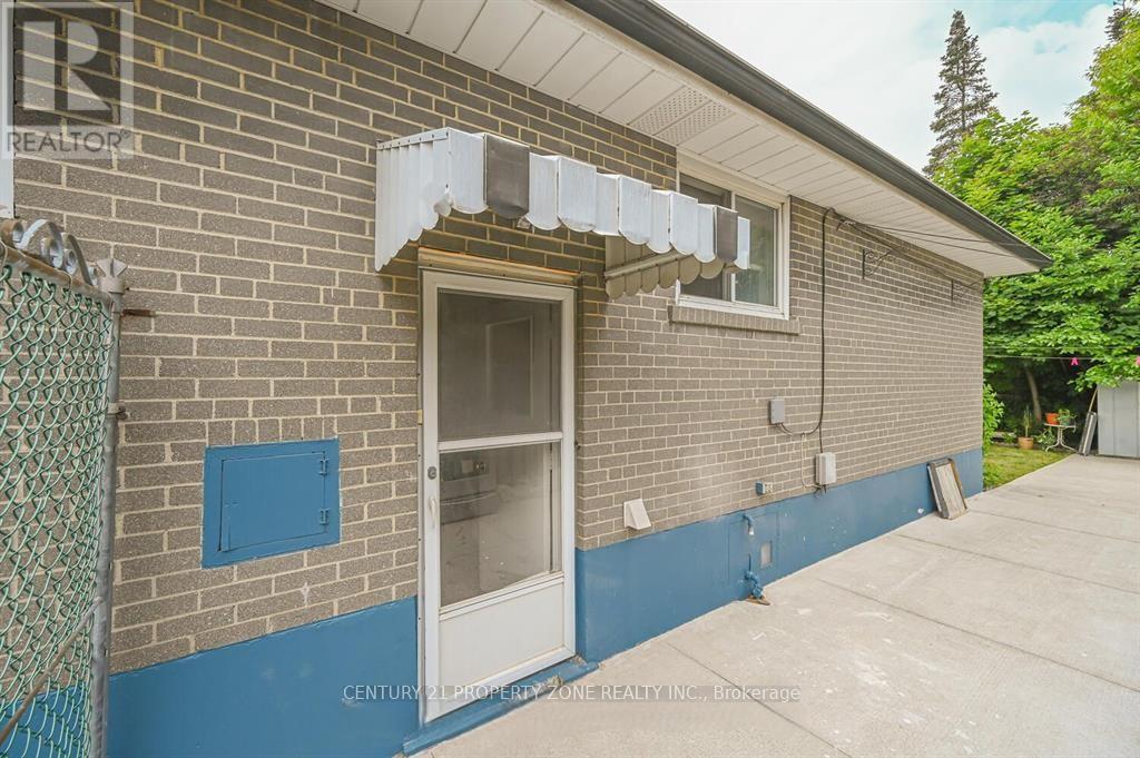 Basement - 68 Avondale Boulevard, Brampton, Ontario  L6T 1H4 - Photo 10 - W12504172