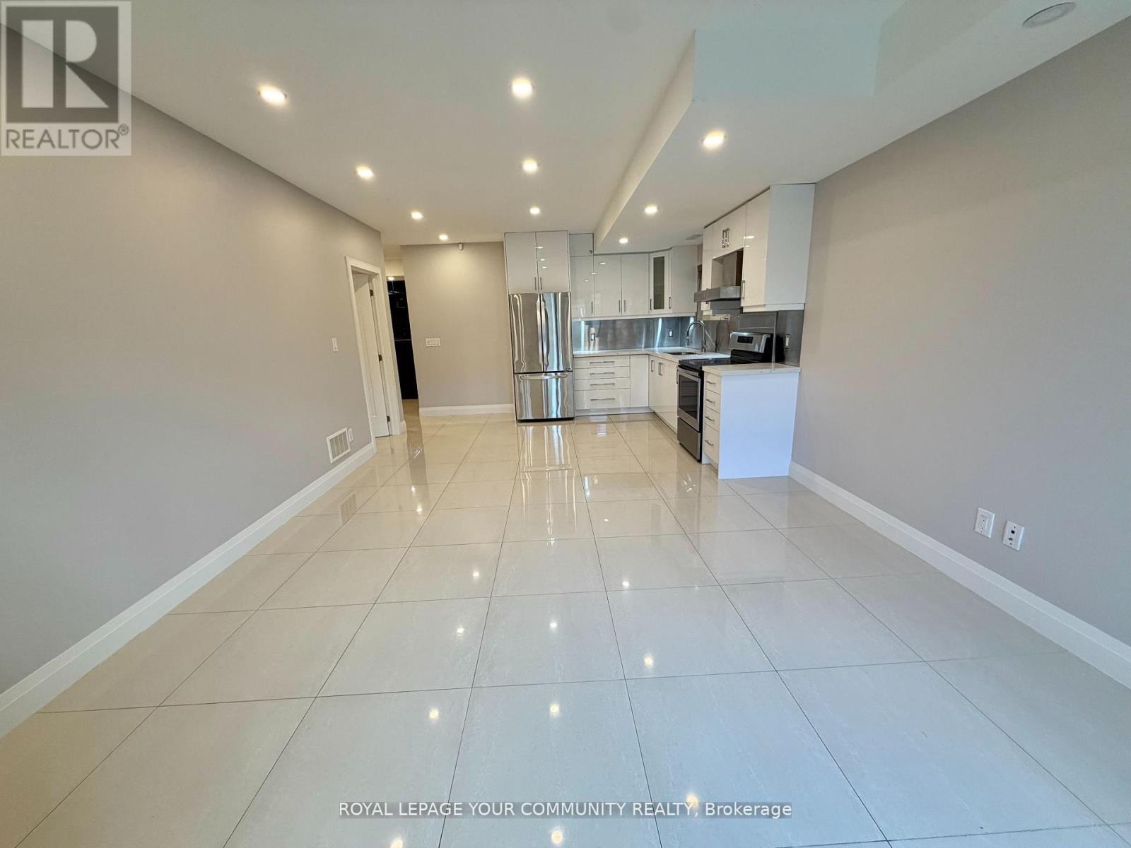 62 30th Street, Toronto, Ontario  M8W 3B8 - Photo 3 - W12504210