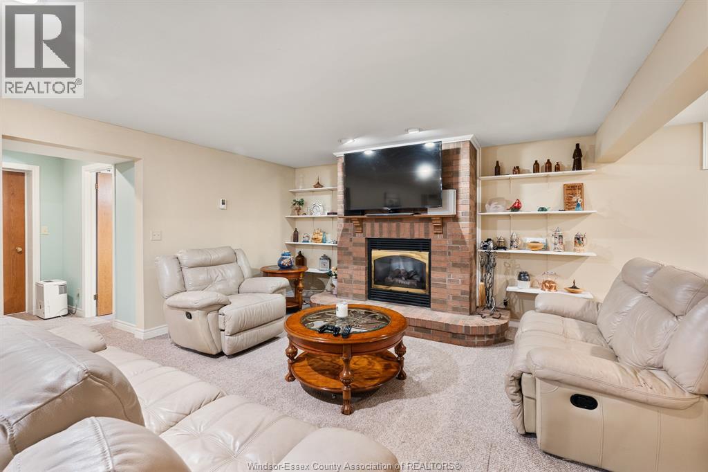 879 Road 2 W, Kingsville, Ontario  N9Y 2E4 - Photo 26 - 25027819