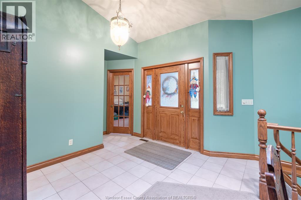 879 Road 2 W, Kingsville, Ontario  N9Y 2E4 - Photo 5 - 25027819