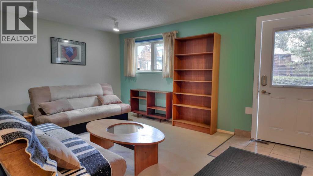 908 Larch Place, Canmore, Alberta  T1W 1S5 - Photo 39 - A2250248