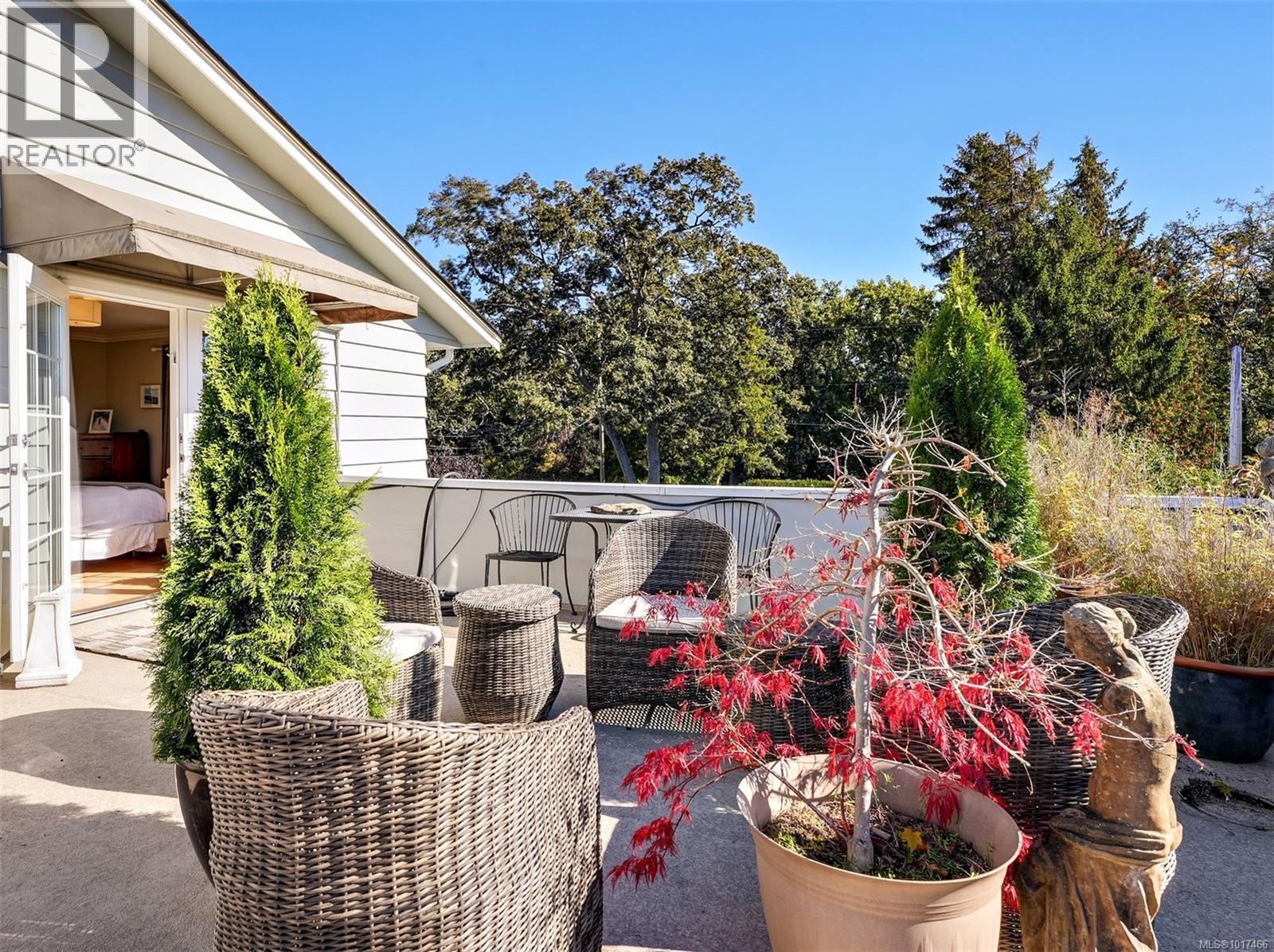 3381 Woodburn Ave, Oak Bay, British Columbia  V8P 5B8 - Photo 27 - 1017466