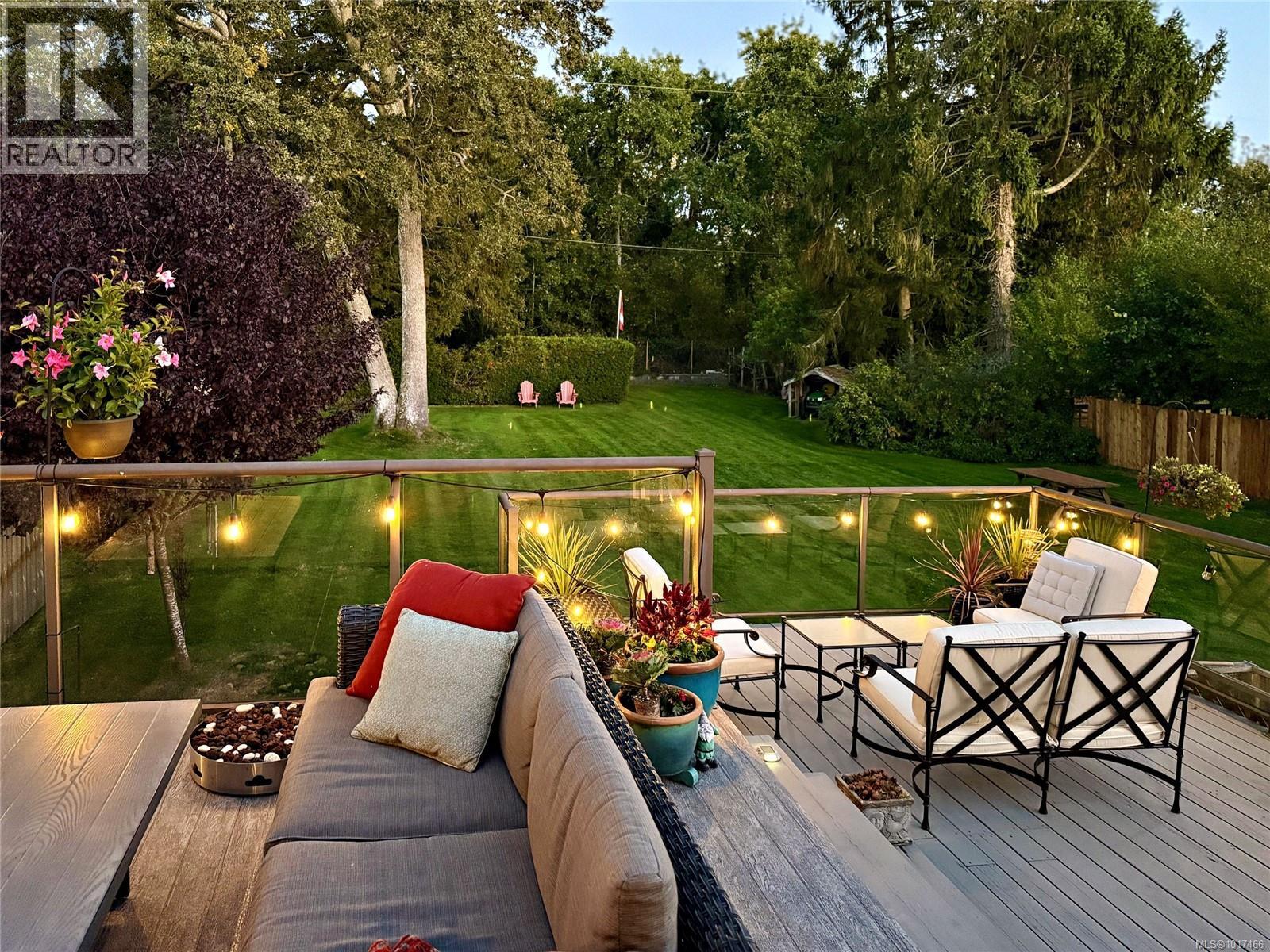 3381 Woodburn Ave, Oak Bay, British Columbia  V8P 5B8 - Photo 43 - 1017466