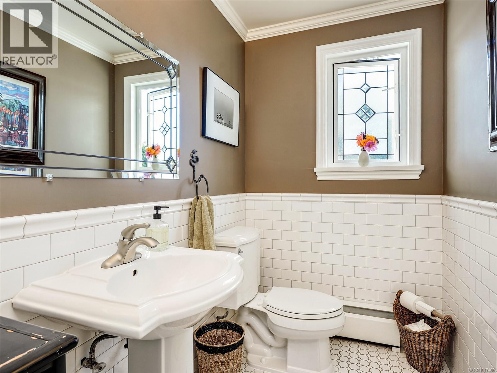 3381 Woodburn Ave, Oak Bay, British Columbia  V8P 5B8 - Photo 18 - 1017466