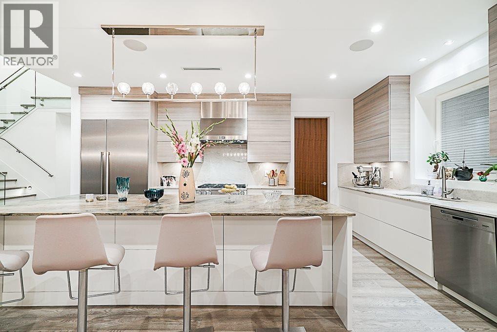 4610 Marine Drive, Burnaby, British Columbia  V5J 3G2 - Photo 3 - R3055899