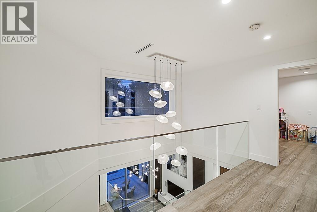 4610 Marine Drive, Burnaby, British Columbia  V5J 3G2 - Photo 11 - R3055899