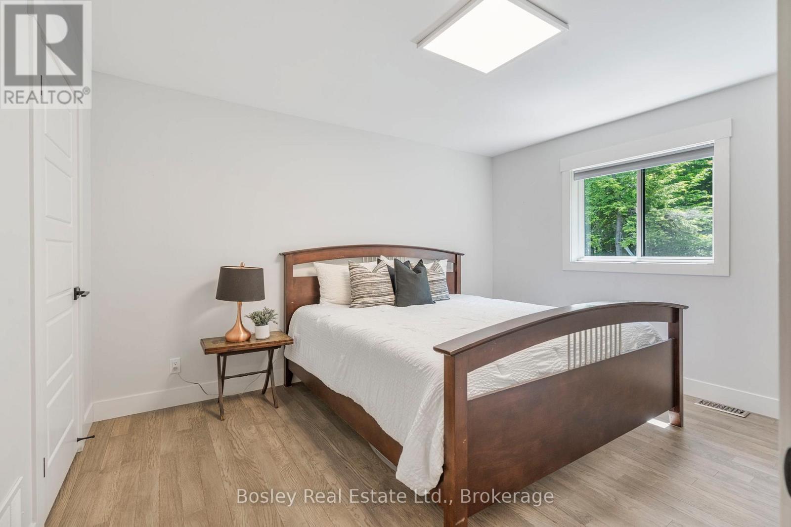 350107 Bayshore Road, Meaford, Ontario  N0H 1B0 - Photo 23 - X12504322