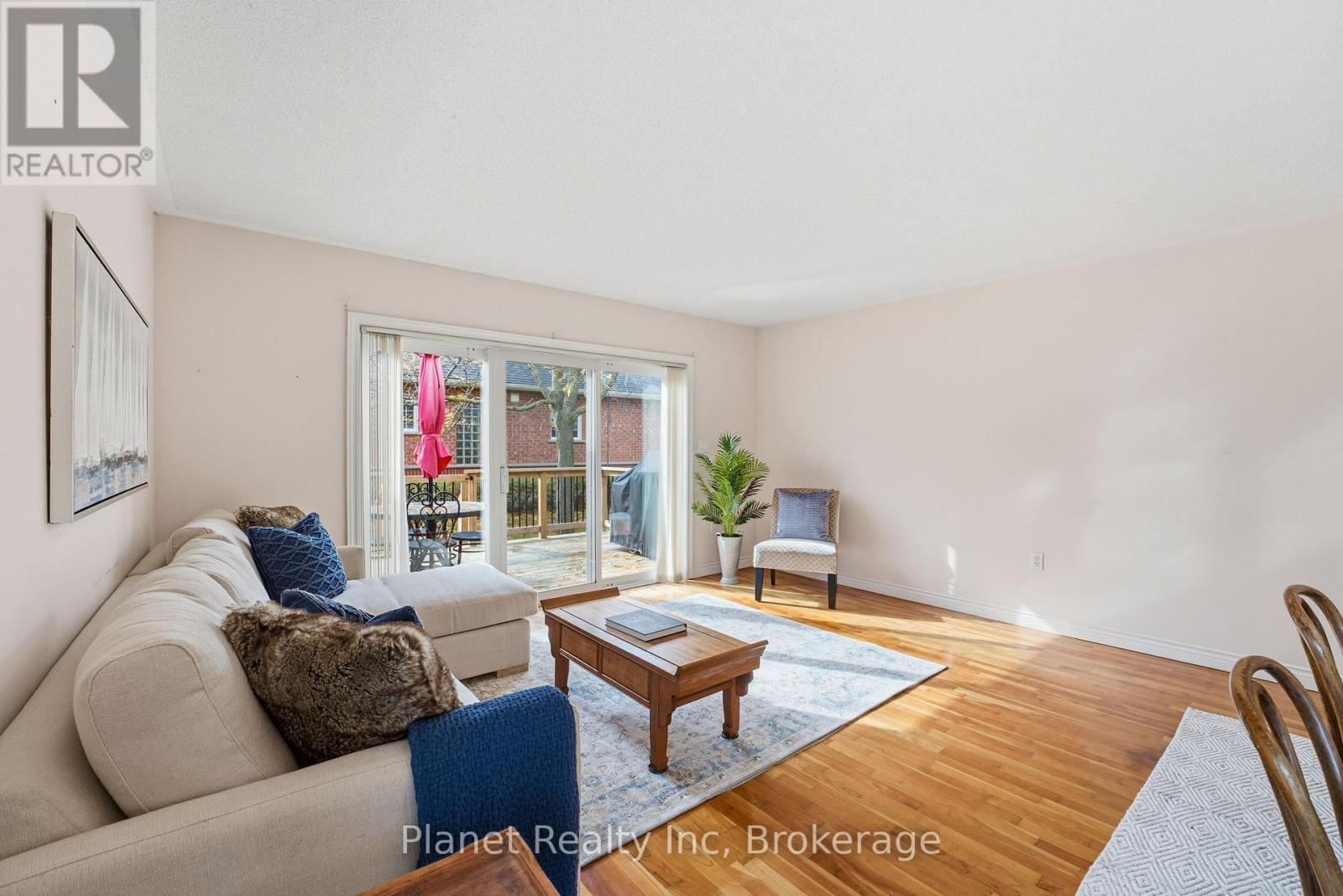 27 Village Green Drive, Guelph, Ontario  N1G 4X7 - Photo 14 - X12504372