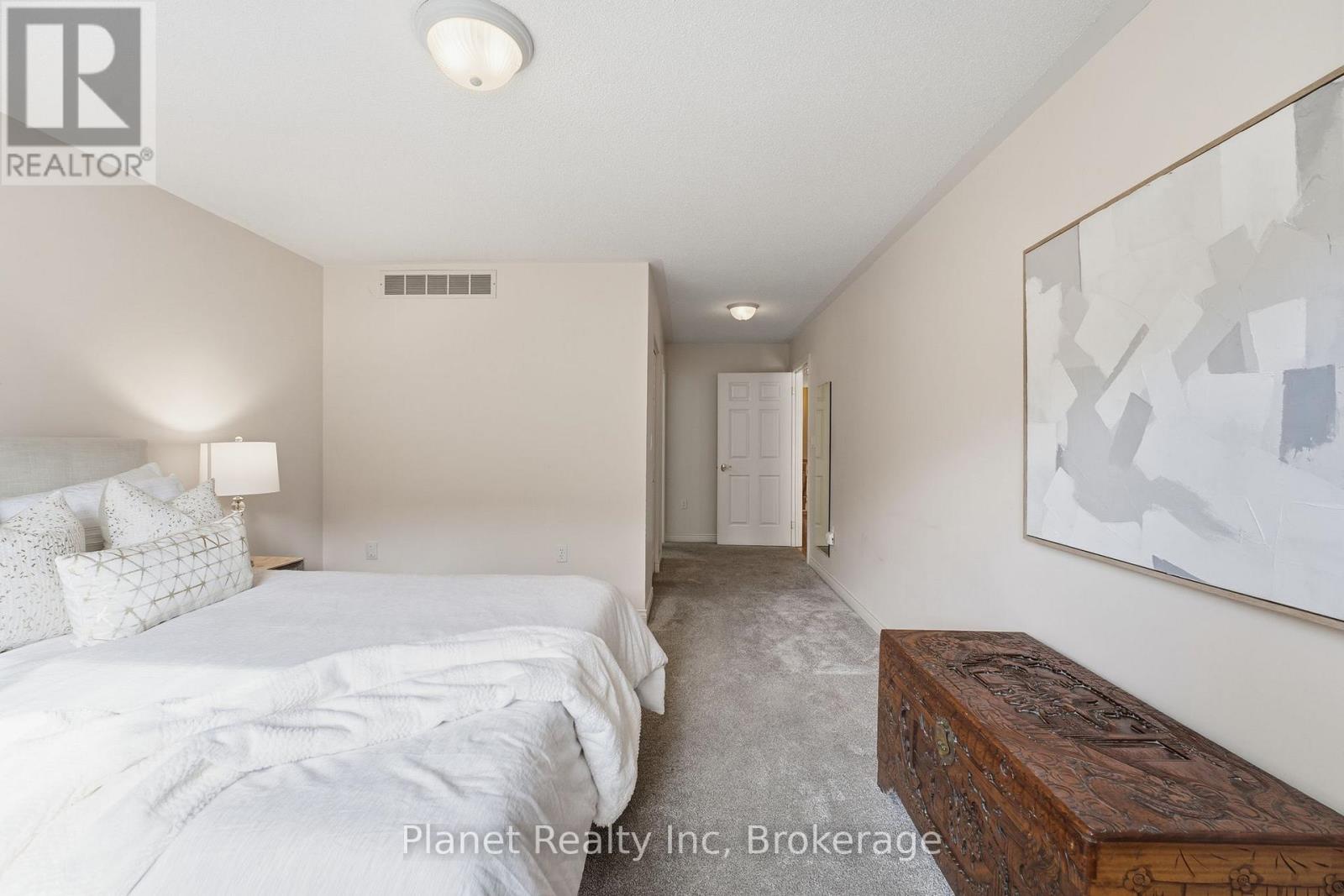 27 Village Green Drive, Guelph, Ontario  N1G 4X7 - Photo 16 - X12504372