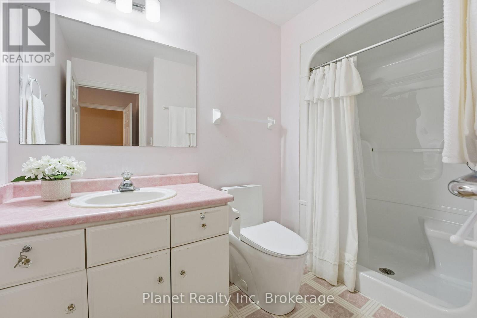 27 Village Green Drive, Guelph, Ontario  N1G 4X7 - Photo 17 - X12504372