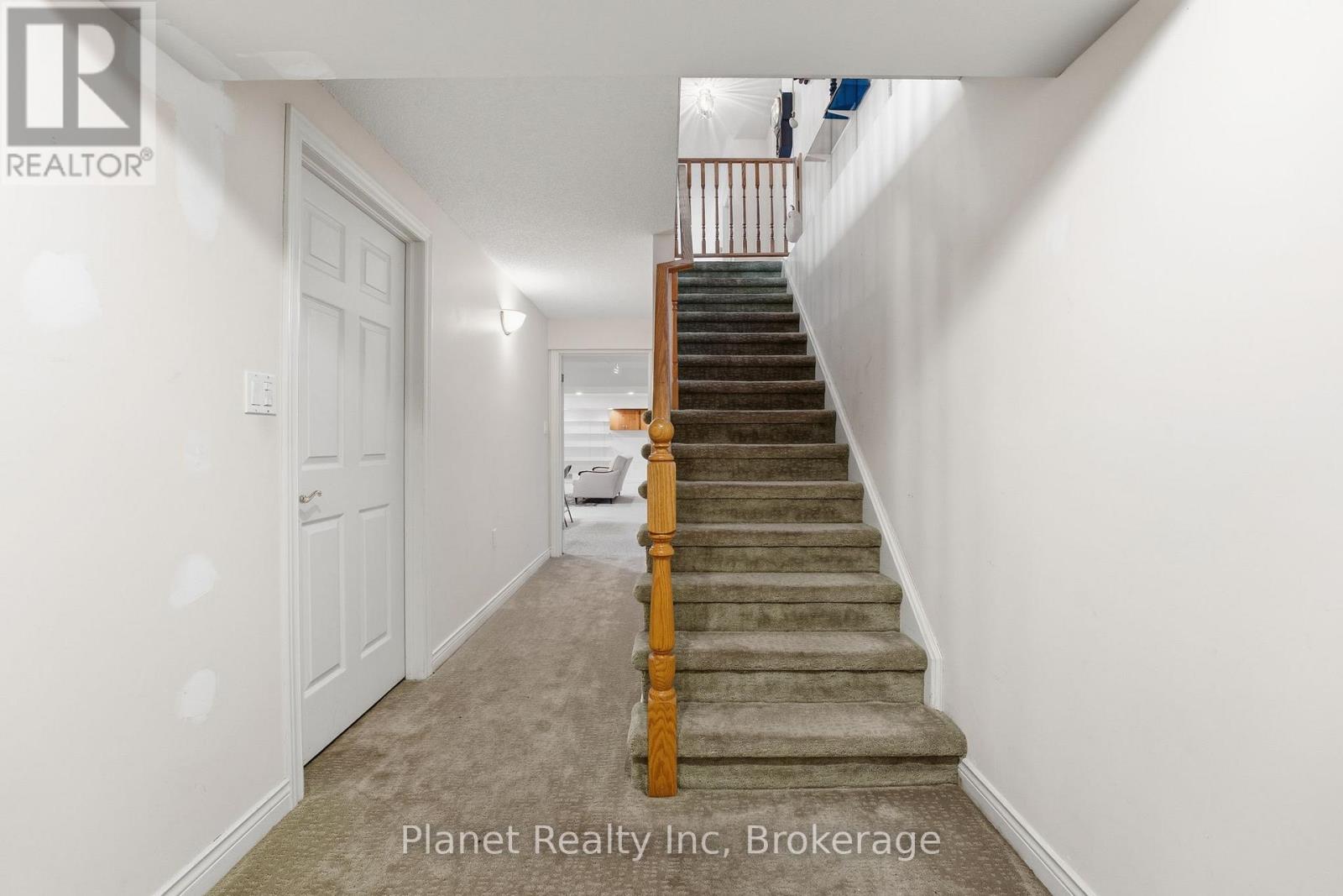 27 Village Green Drive, Guelph, Ontario  N1G 4X7 - Photo 21 - X12504372