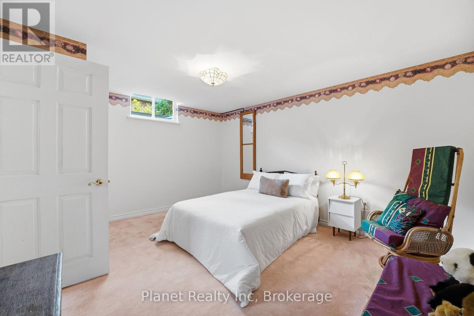 27 Village Green Drive, Guelph, Ontario  N1G 4X7 - Photo 24 - X12504372