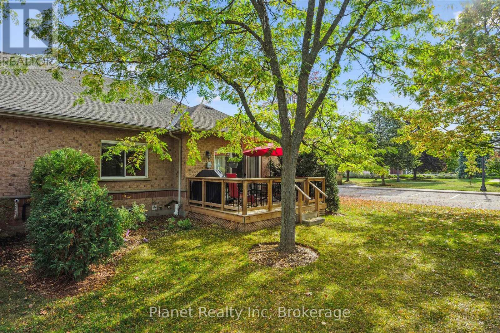 27 Village Green Drive, Guelph, Ontario  N1G 4X7 - Photo 26 - X12504372