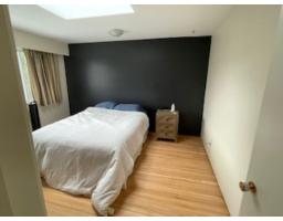 15568 THRIFT, White Rock, British Columbia