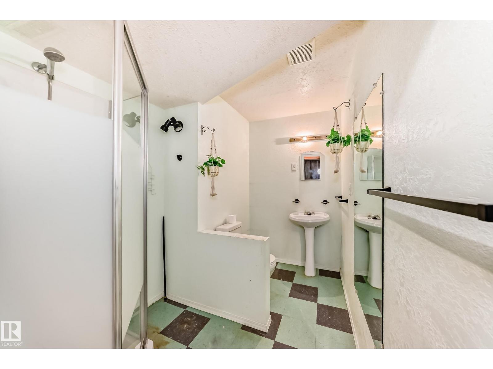 10329 132 Av Nw Nw, Edmonton, Alberta  T5E 0Y8 - Photo 15 - E4464565