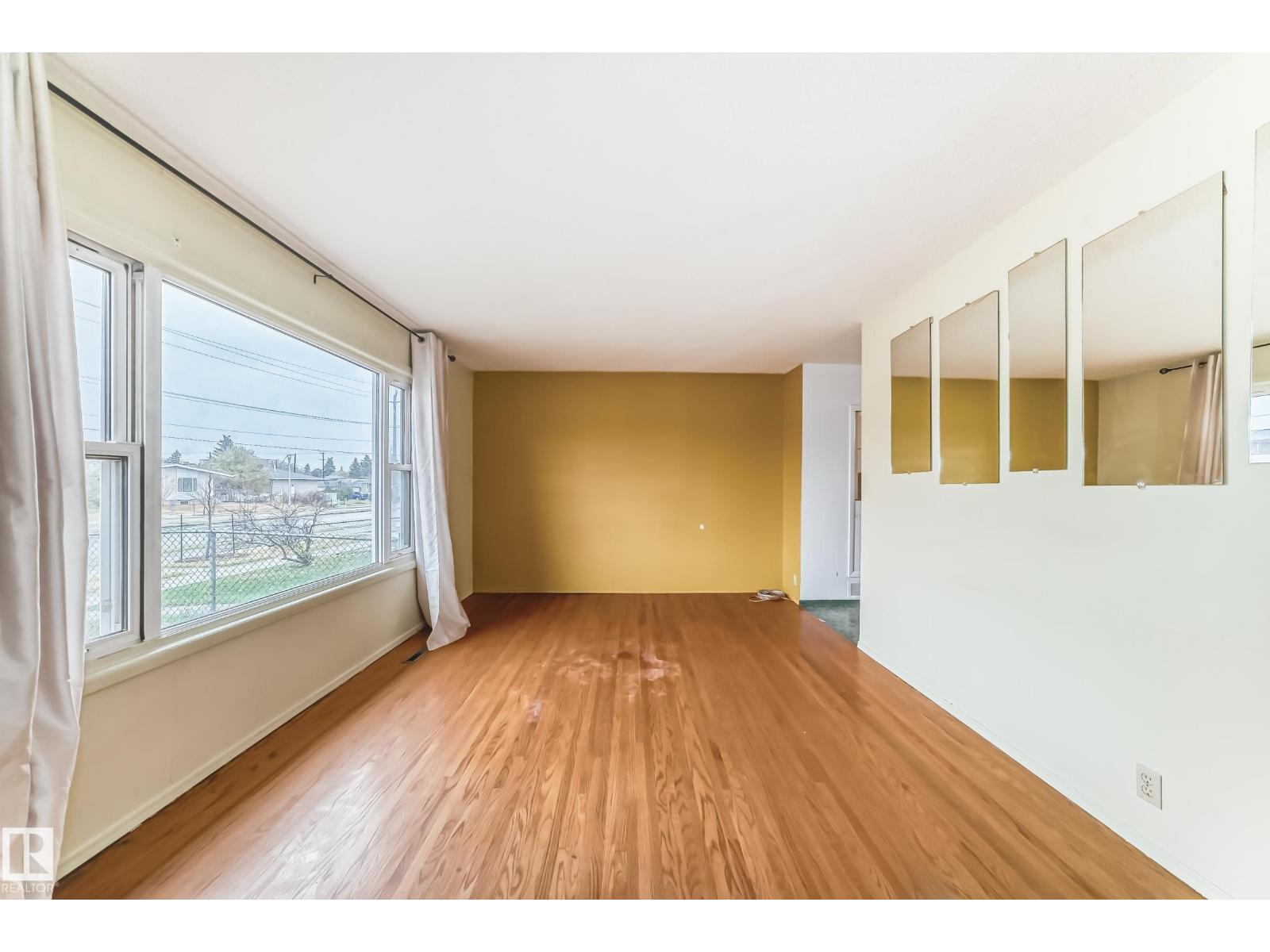 10329 132 Av Nw Nw, Edmonton, Alberta  T5E 0Y8 - Photo 6 - E4464565